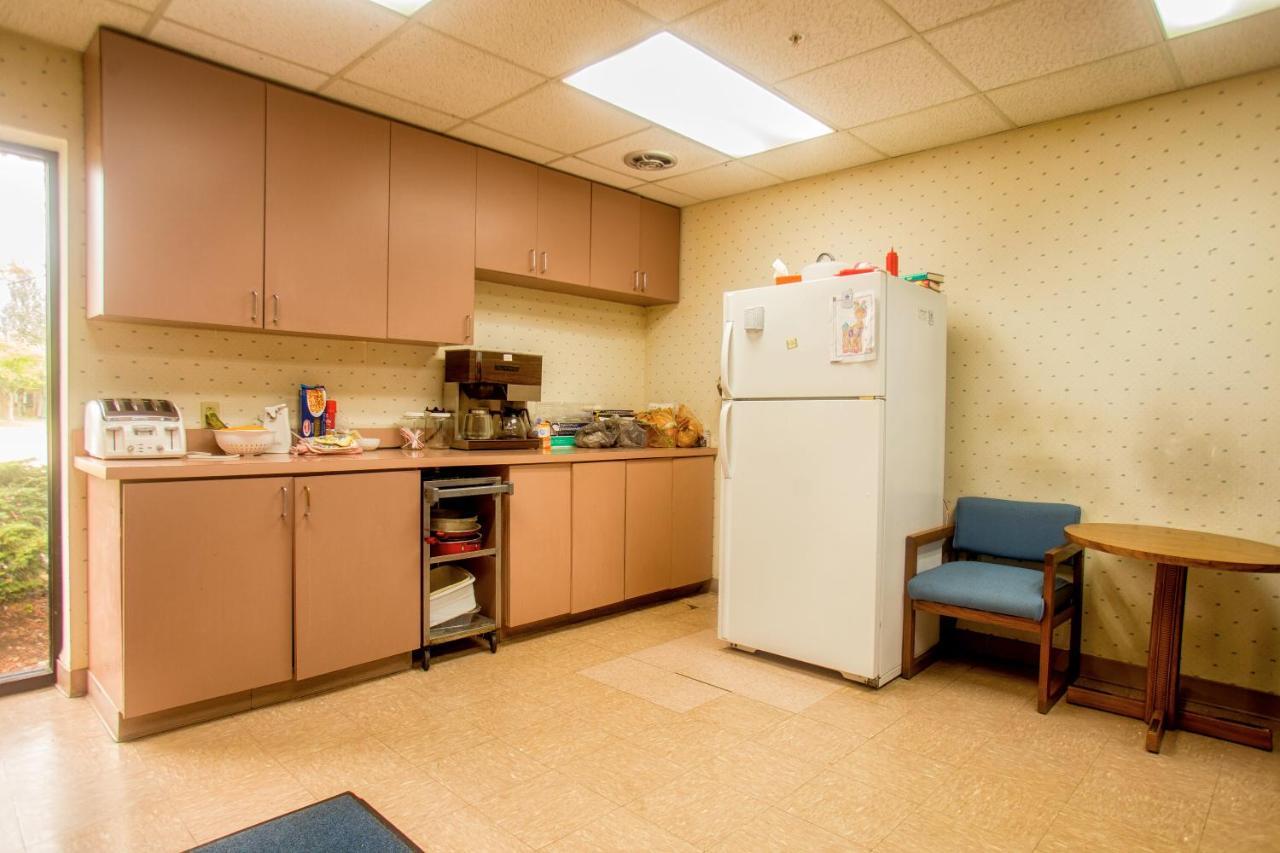 Lafayette Inn Moundsville 外观 照片