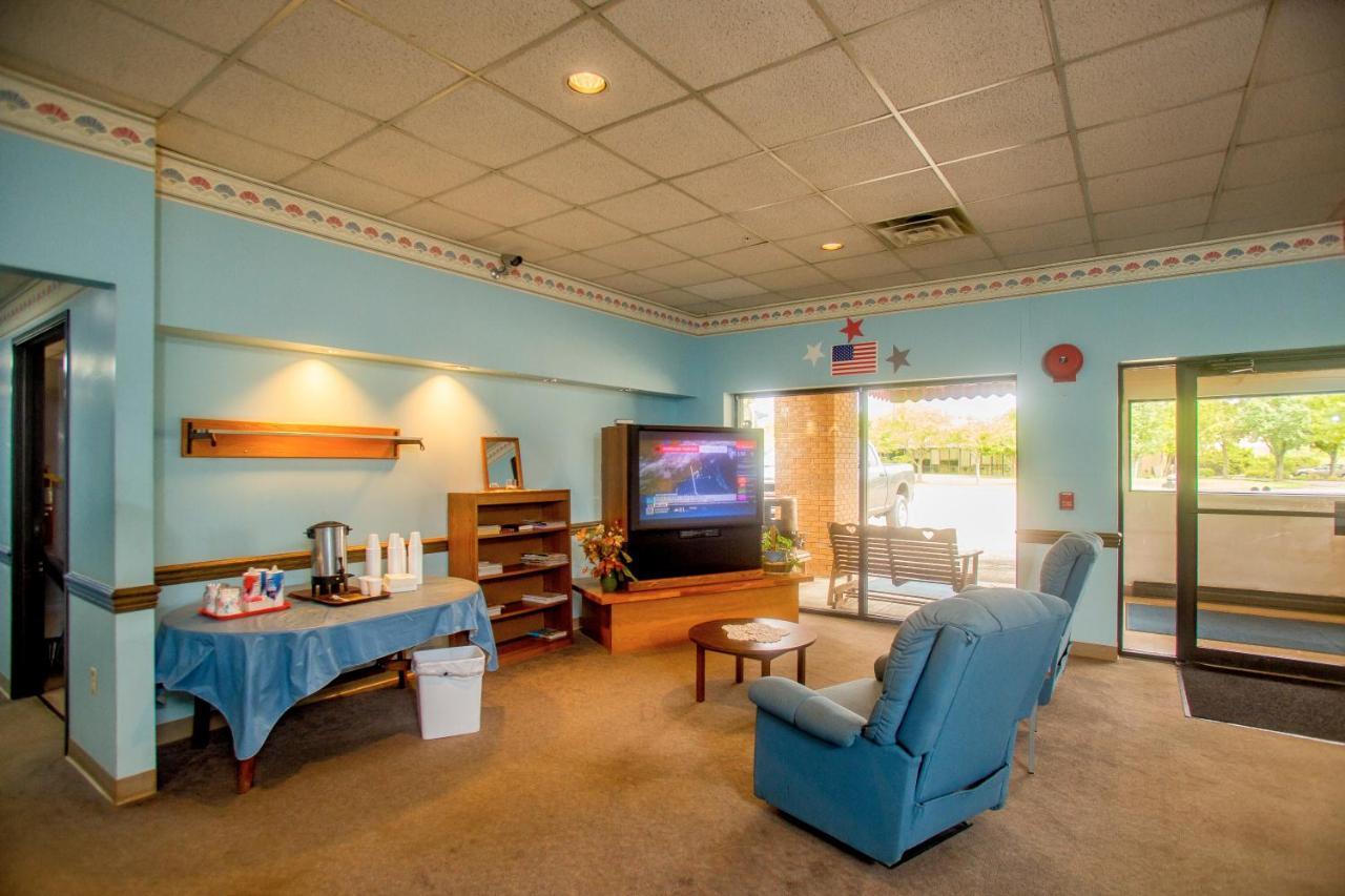 Lafayette Inn Moundsville 外观 照片